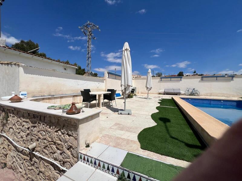 2 Cuarto Casa de Campo en venta