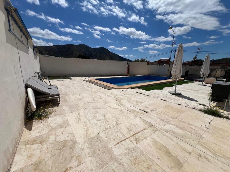 2 Cuarto Casa de Campo en venta