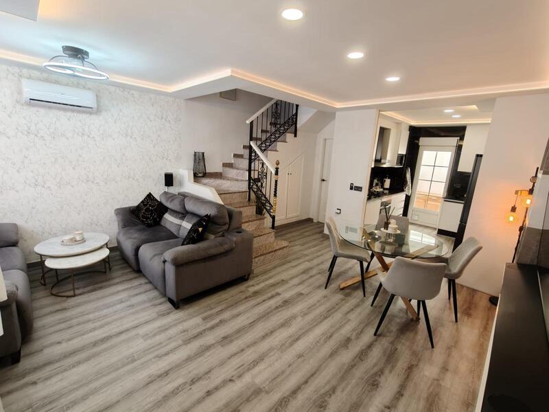 3 Schlafzimmer Stadthaus zu verkaufen