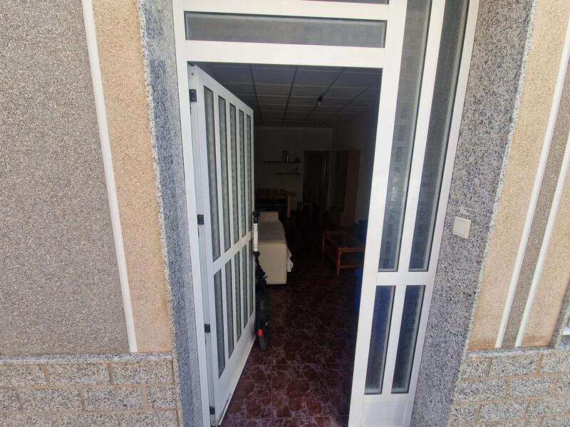 городская тюрьма продается в Torrevieja, Alicante