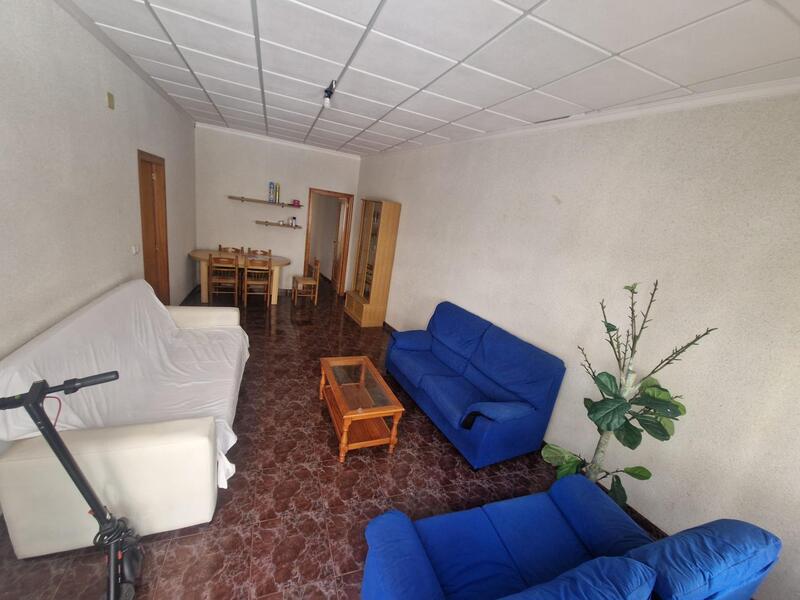 4 slaapkamer Gezinswoning Te koop