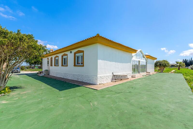 6 Cuarto Villa en venta