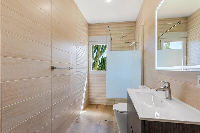 6 Cuarto Villa en venta