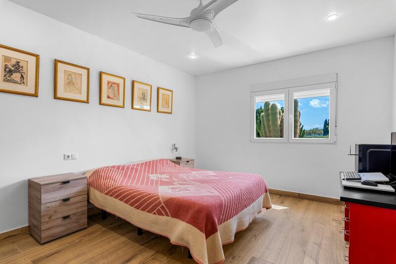 6 Cuarto Villa en venta
