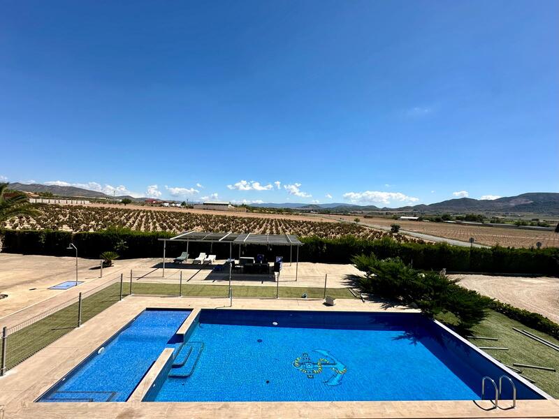 5 bedroom Villa for sale