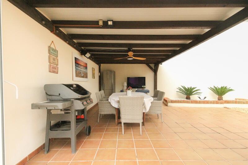 6 Schlafzimmer Villa zu verkaufen