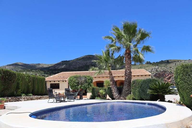 Landsted til salg i Lliber, Alicante