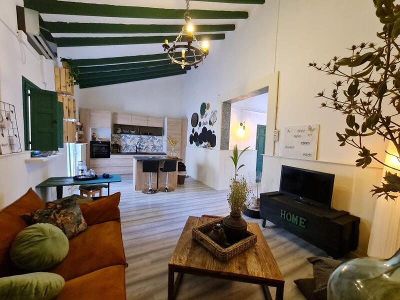2 slaapkamer Gezinswoning Te koop