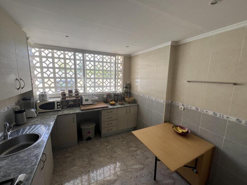 3 bedroom Townhouse for sale