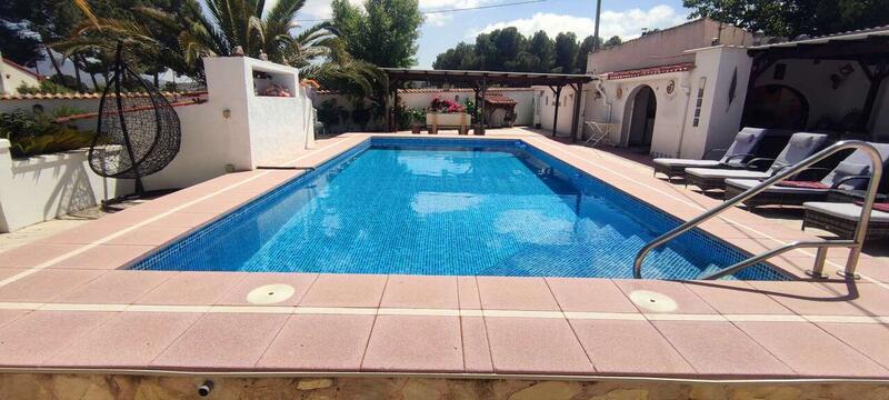 4 chambre Villa à vendre