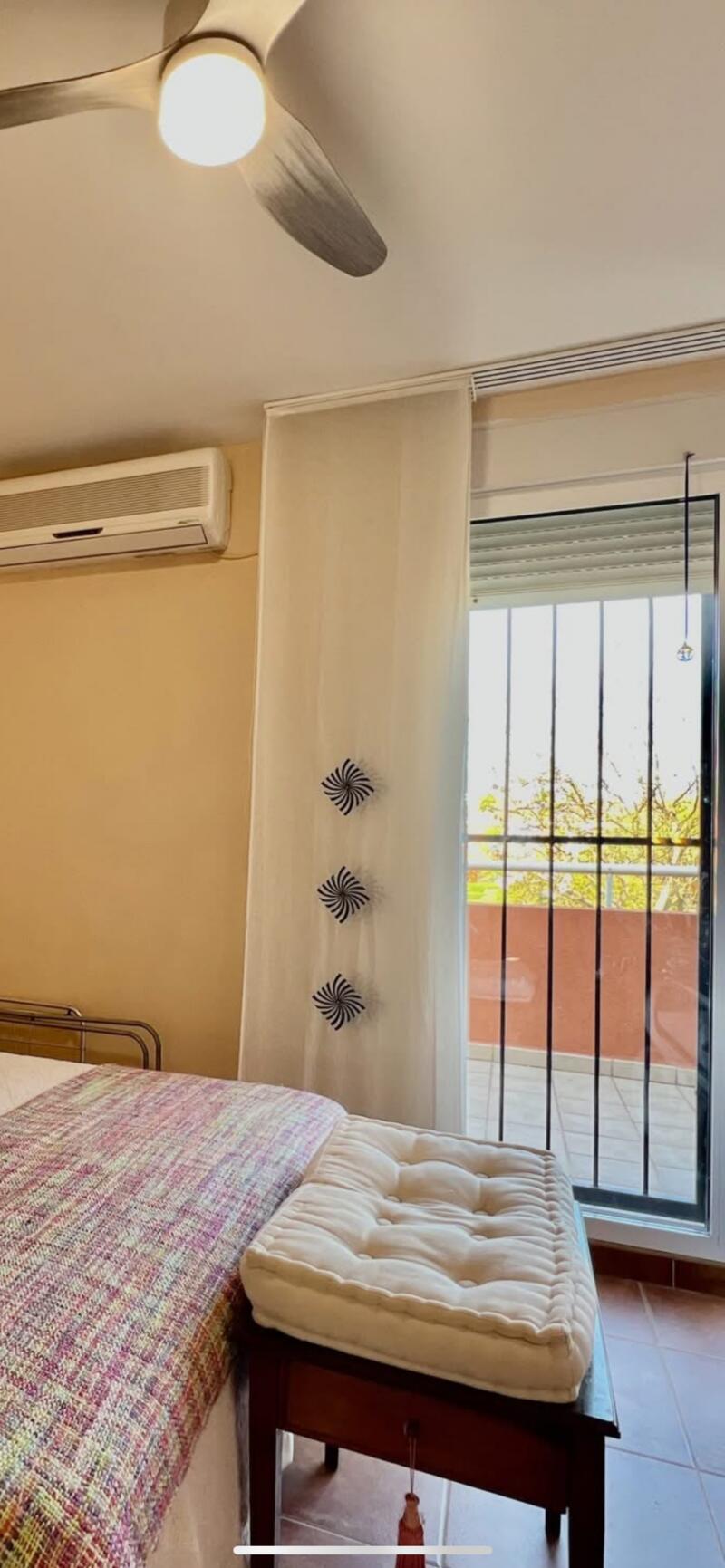 2 bedroom Townhouse for sale