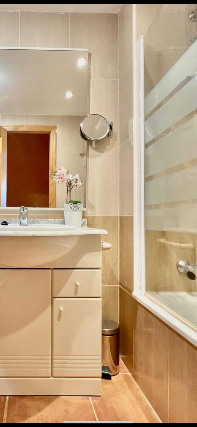 2 bedroom Townhouse for sale