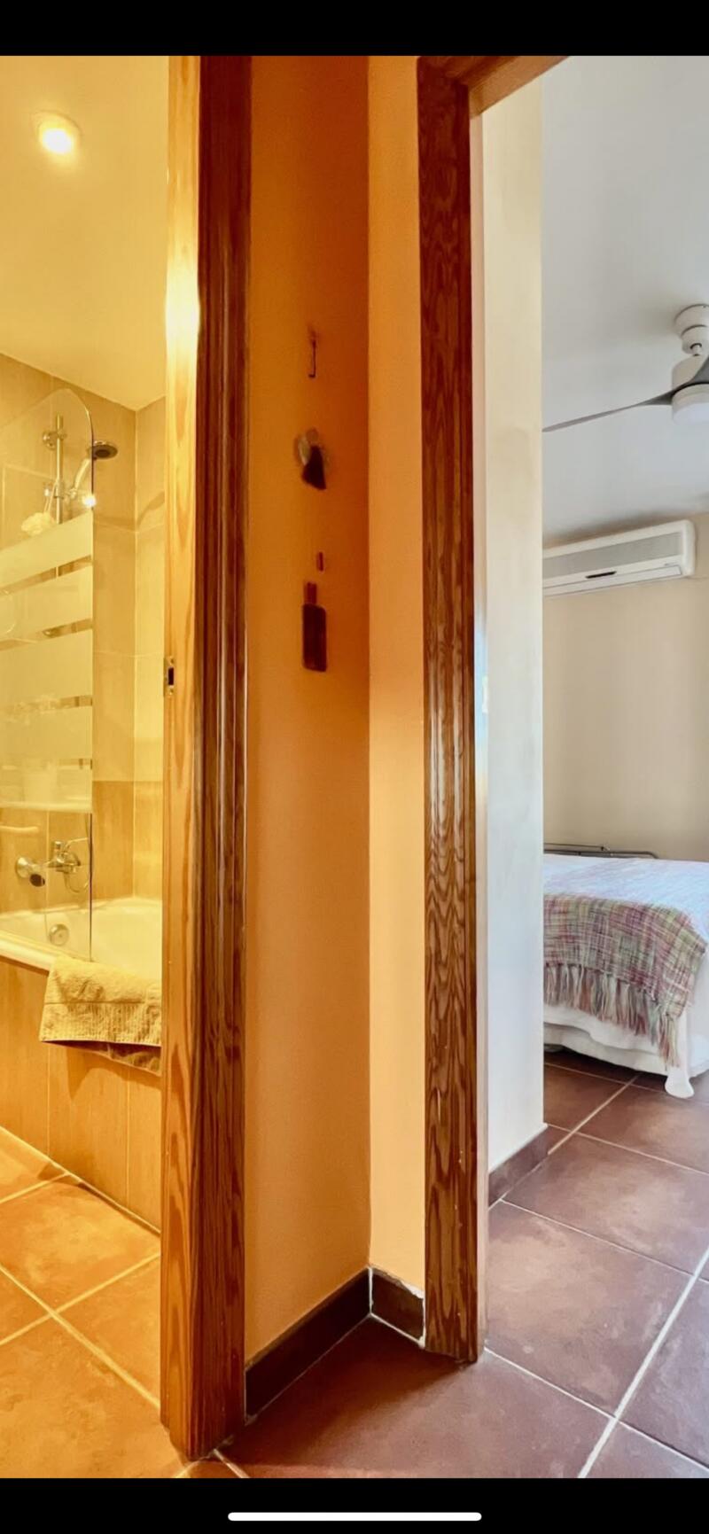 2 bedroom Townhouse for sale
