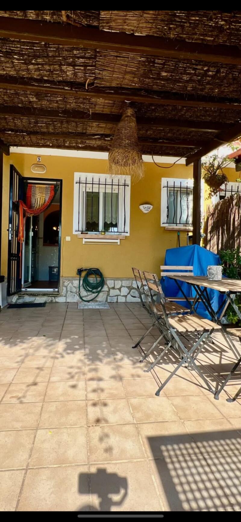 2 bedroom Townhouse for sale