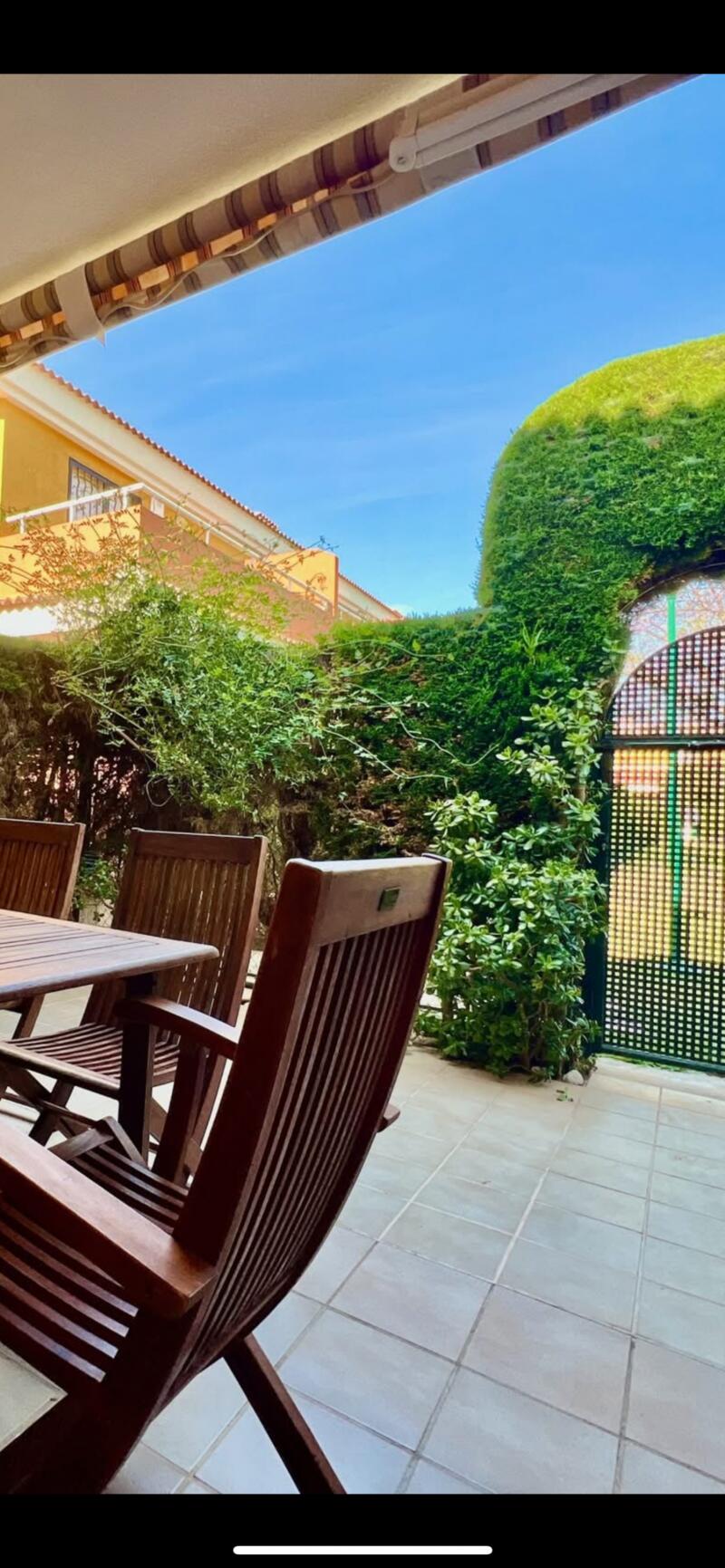 2 bedroom Townhouse for sale