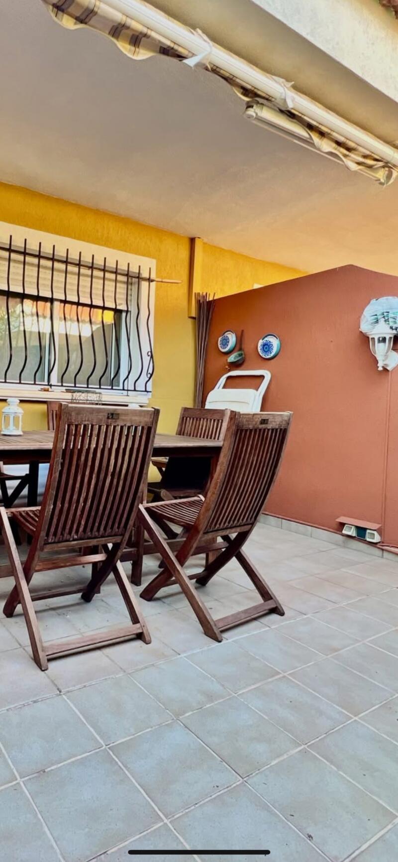 2 bedroom Townhouse for sale