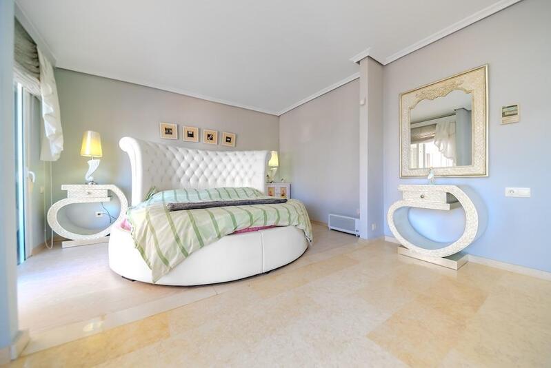 5 soverom Villa til salgs