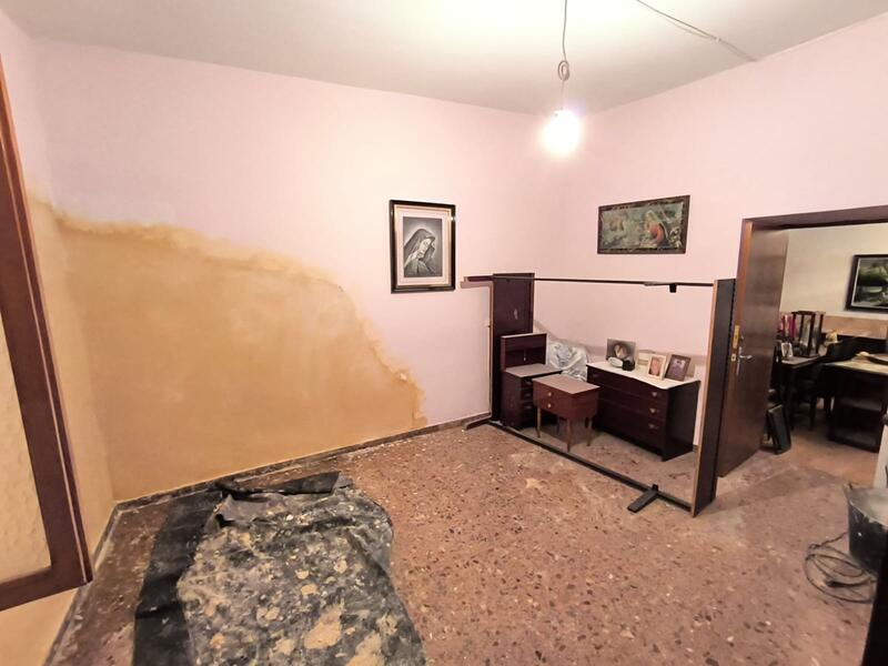 7 slaapkamer Gezinswoning Te koop