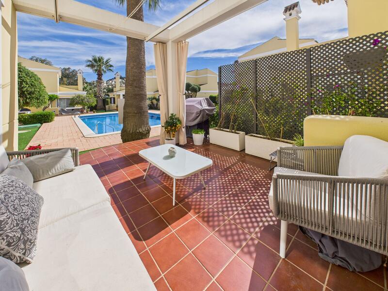4 Cuarto Villa en venta