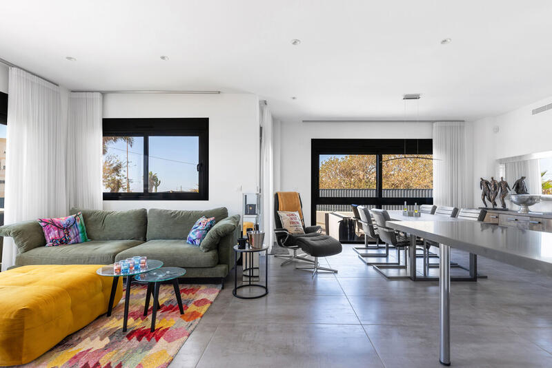 4 Cuarto Villa en venta