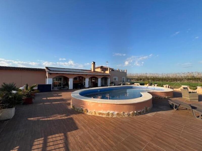 Auberge à vendre dans Dolores, Alicante