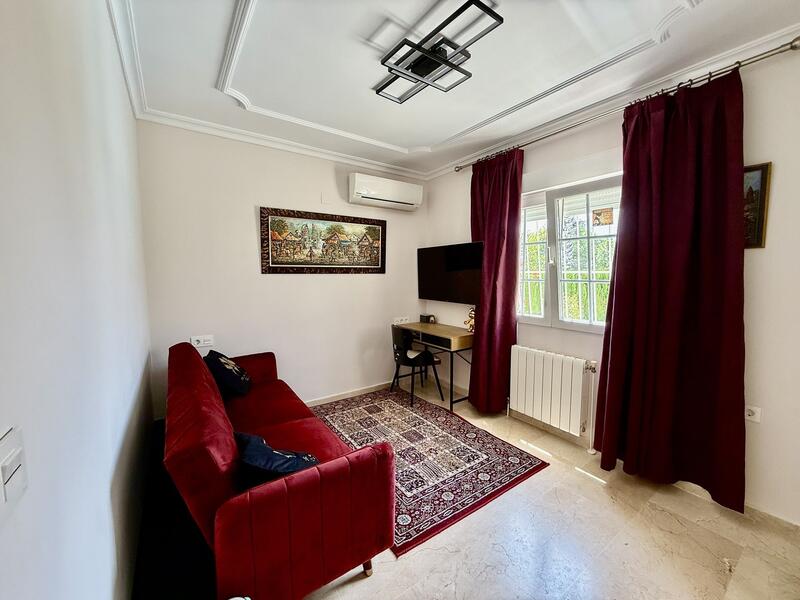 4 Cuarto Villa en venta