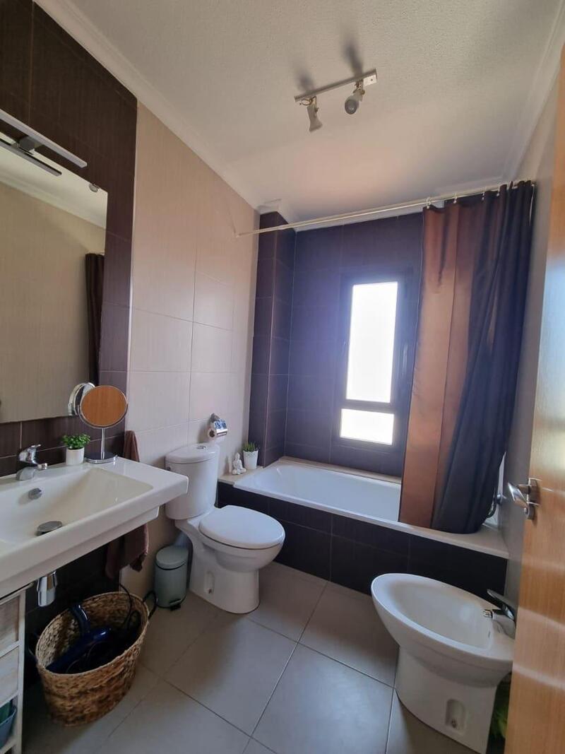 2 Cuarto Adosado en venta