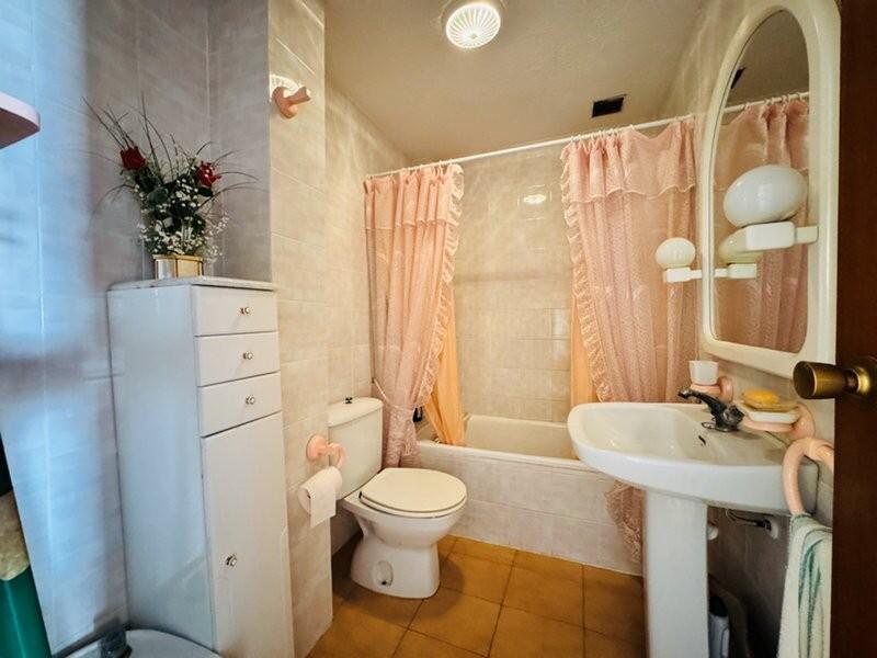 3 slaapkamer Gezinswoning Te koop