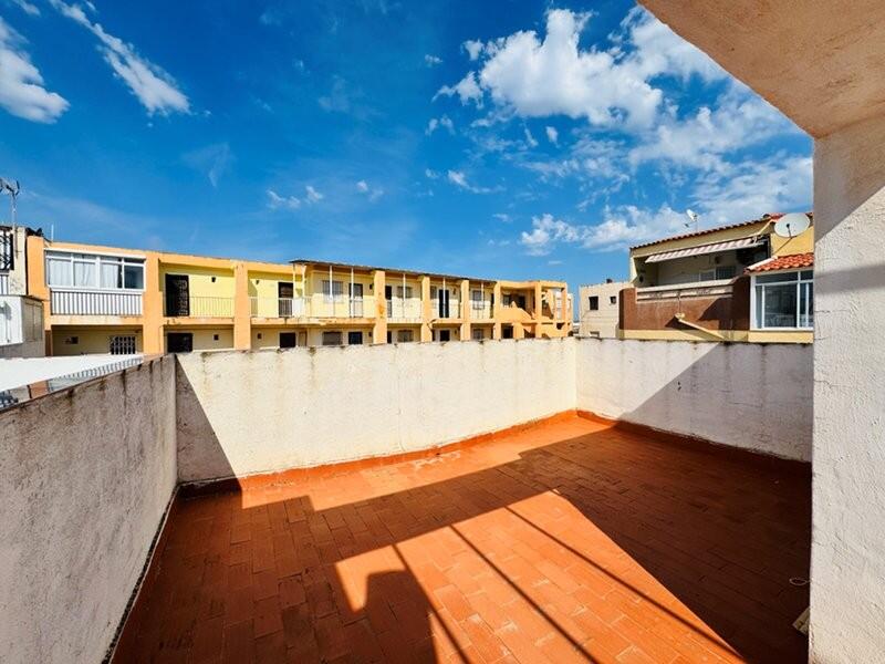 3 slaapkamer Gezinswoning Te koop