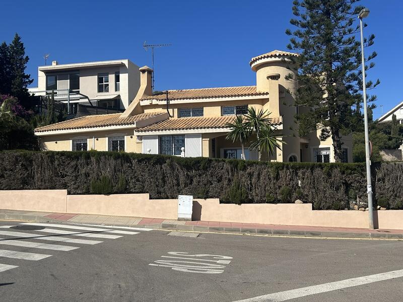 Villa for sale in Cabo de Palos, Murcia