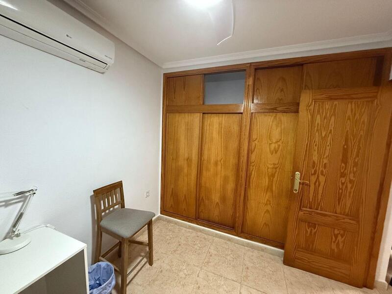 3 bedroom Townhouse for sale
