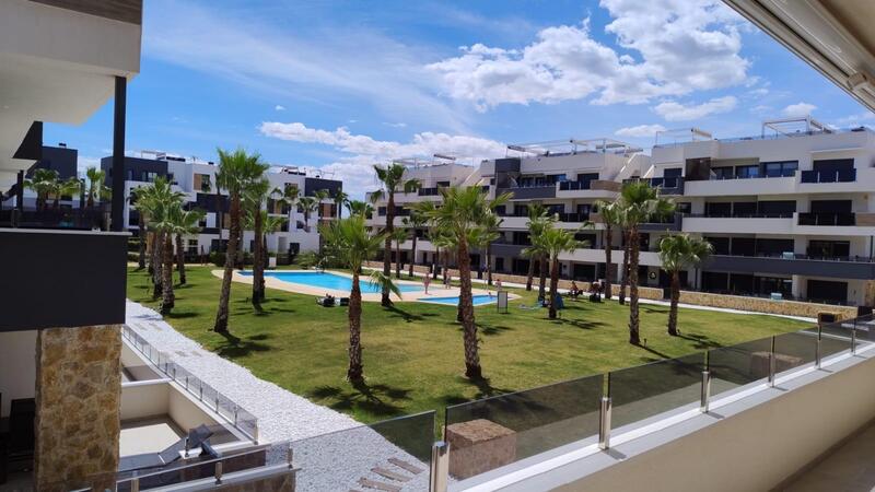 Lejlighed til salg i Orihuela Costa, Alicante