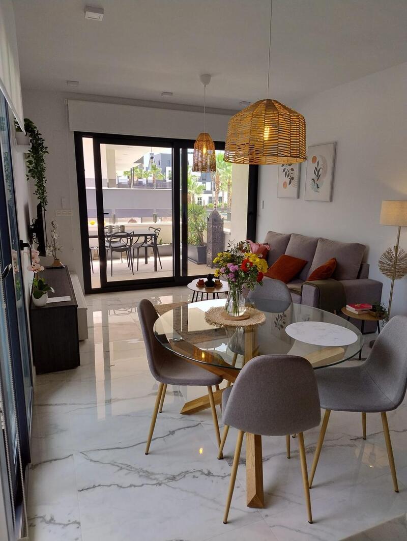 2 slaapkamer Appartement Te koop