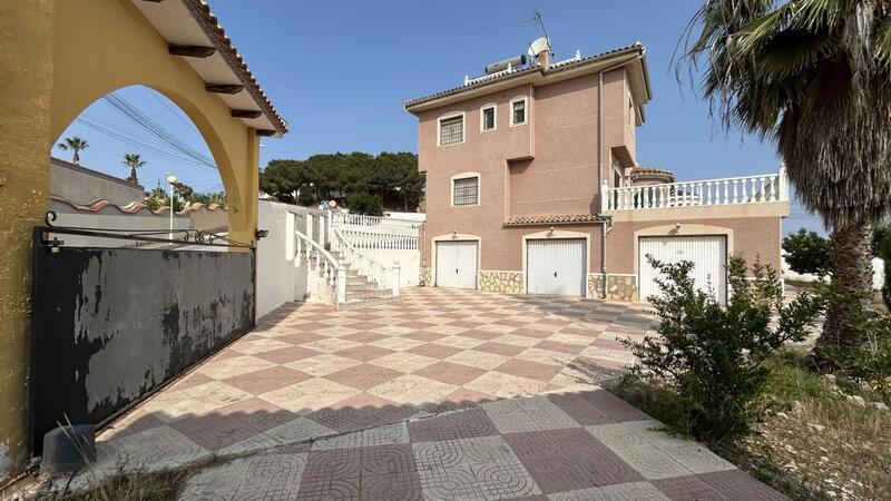 5 slaapkamer Villa Te koop