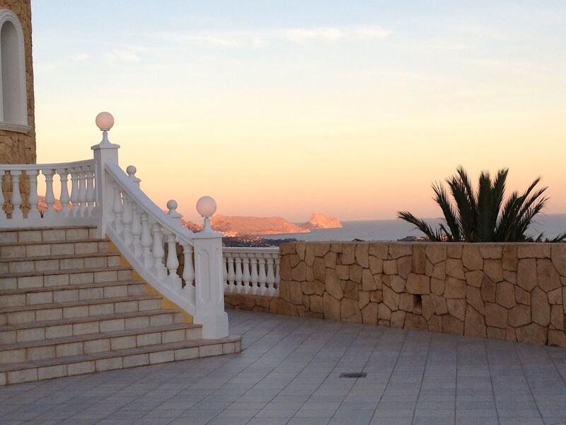 8 bedroom Villa for sale