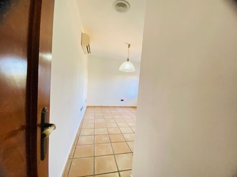 2 Cuarto Villa en venta