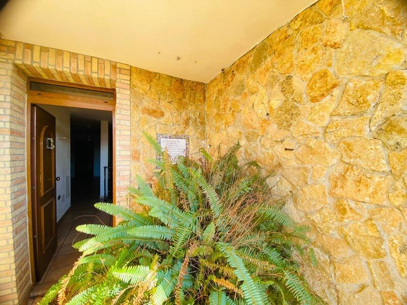 2 Cuarto Villa en venta