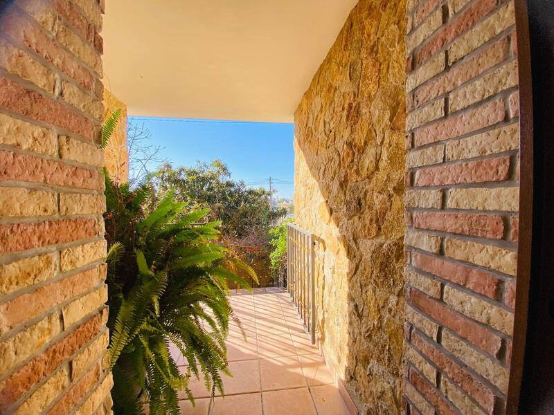2 Cuarto Villa en venta