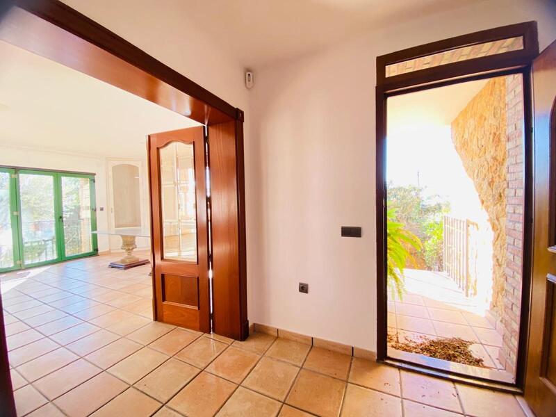 2 Cuarto Villa en venta