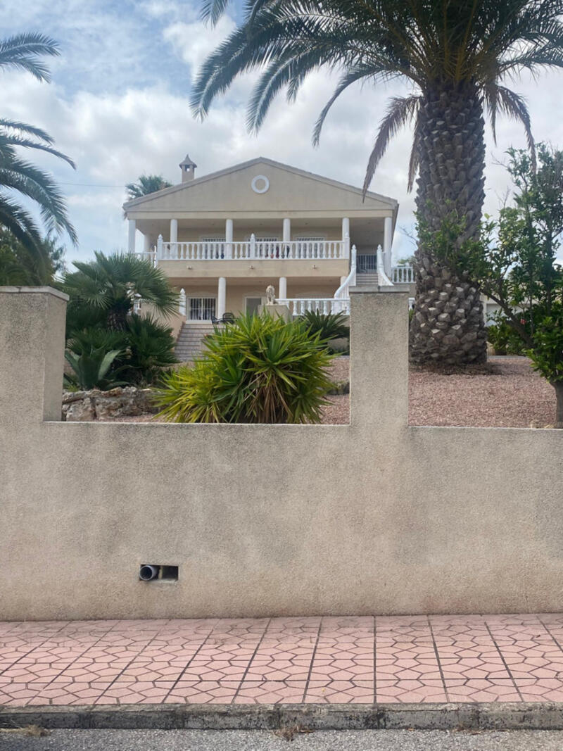 Villa til salg i Almoradí, Alicante