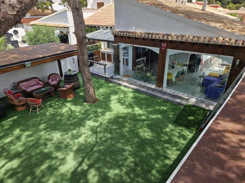 4 Cuarto Villa en venta