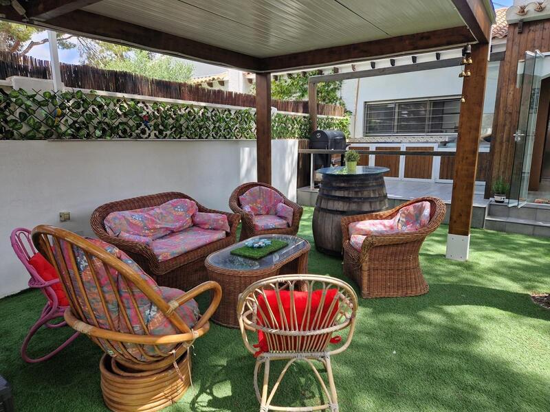4 Cuarto Villa en venta