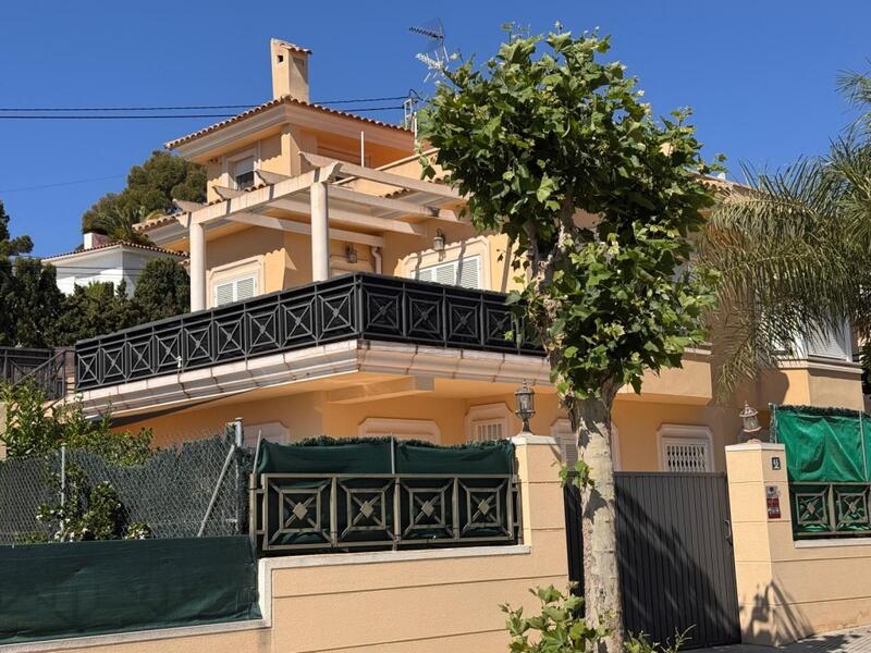 Landhuis Te koop in Barranco Hondo, Alicante
