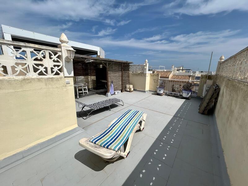 2 Cuarto Villa en venta