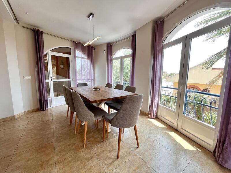 5 soverom Villa til salgs