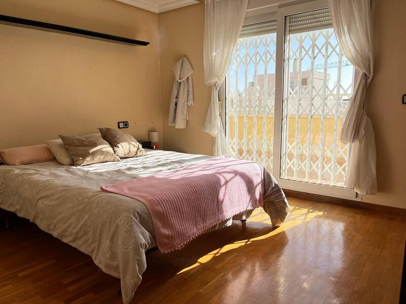 4 Schlafzimmer Appartement zu verkaufen