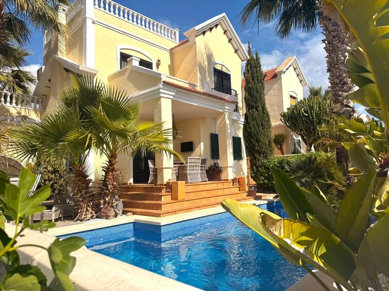 3 bedroom Villa for sale
