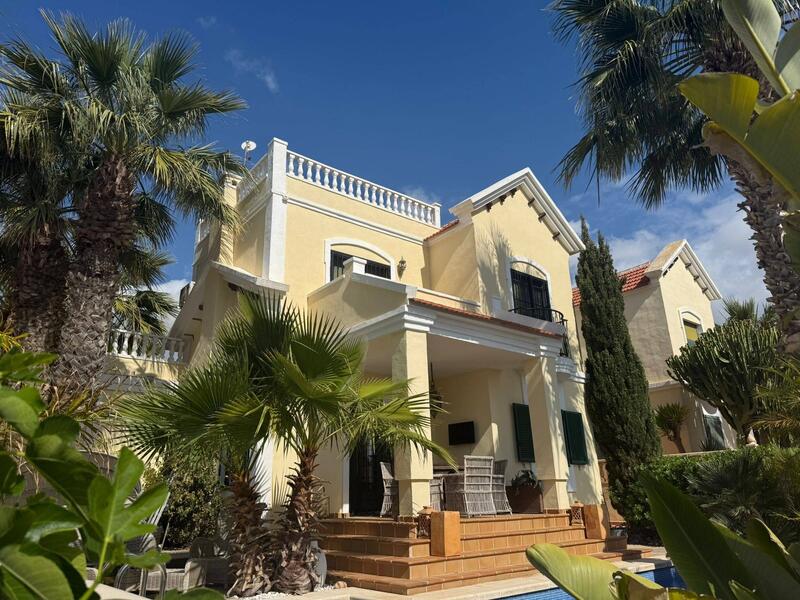 3 bedroom Villa for sale