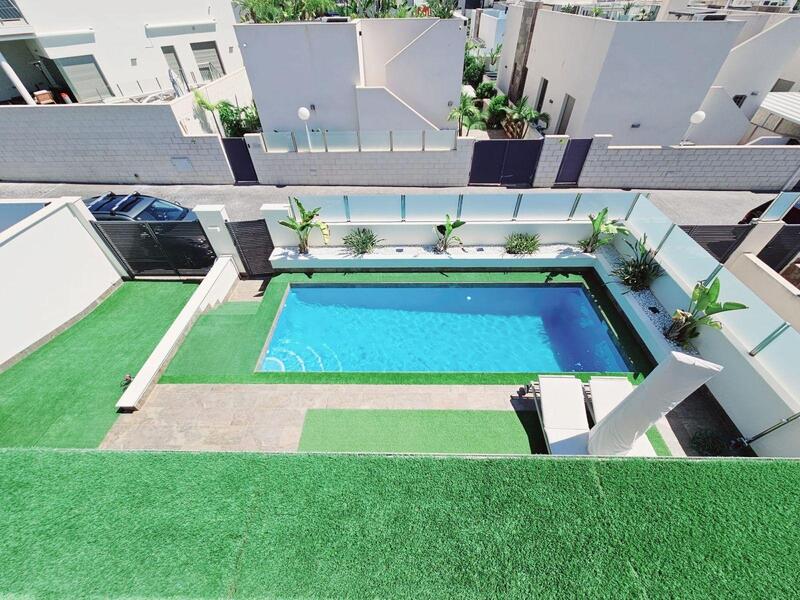 5 bedroom Villa for sale