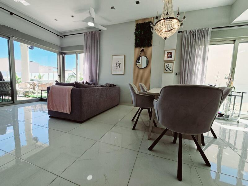 5 bedroom Villa for sale